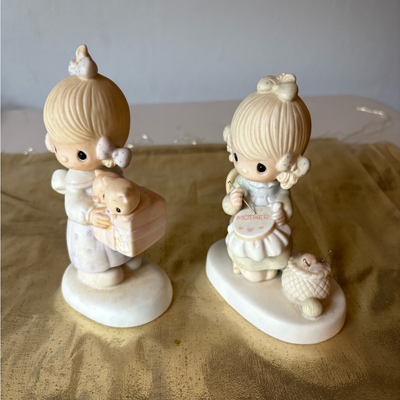 Precious Moments Adorable Figurine Set - Picture 2 of 5